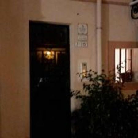 Private Studios - Monolocale Privato Palermo Kültér fotó