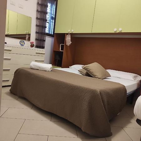 Private Studios - Monolocale Privato Palermo Kültér fotó