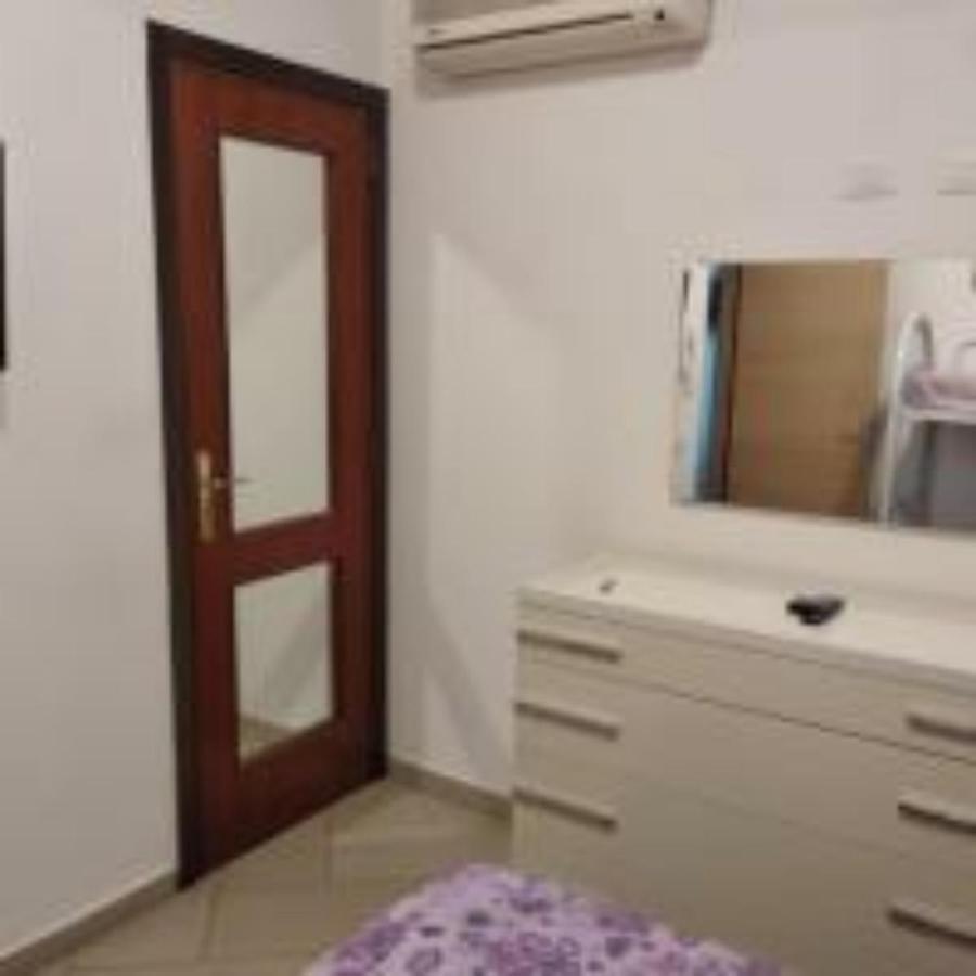 Private Studios - Monolocale Privato Palermo Kültér fotó